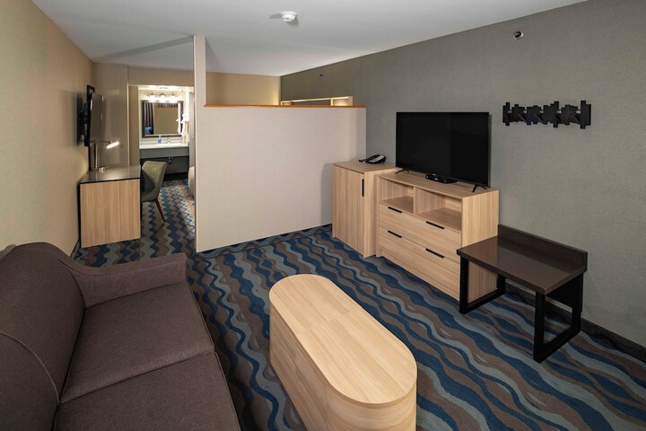 Room 32 of 78