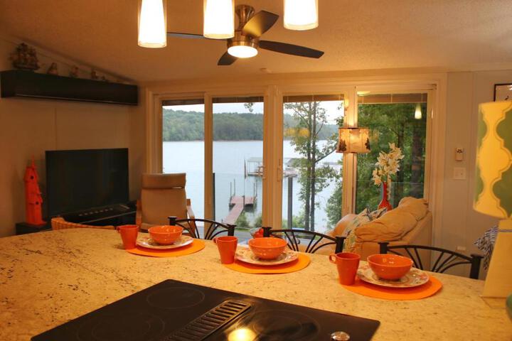 Paradise View Getaway-Dacha