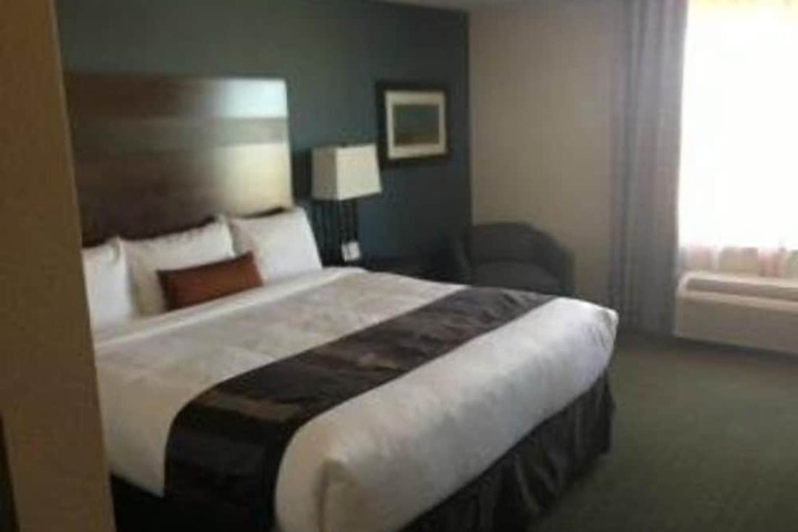 Wingate by Wyndham Seminole