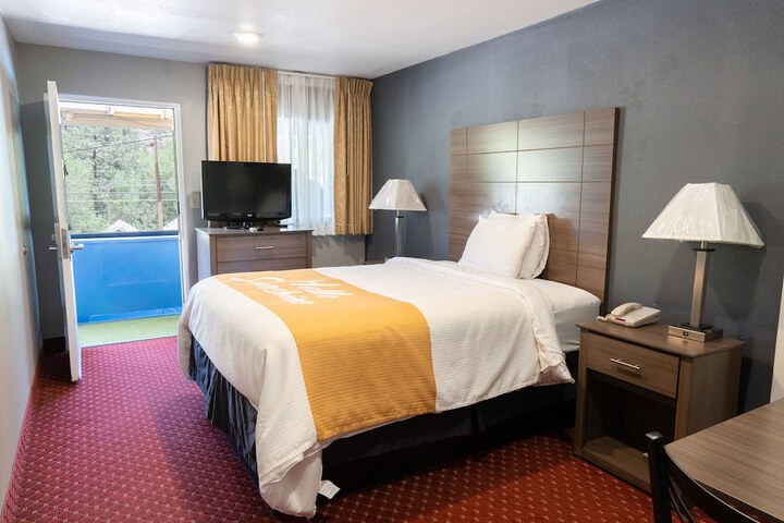 Room 21 of 43