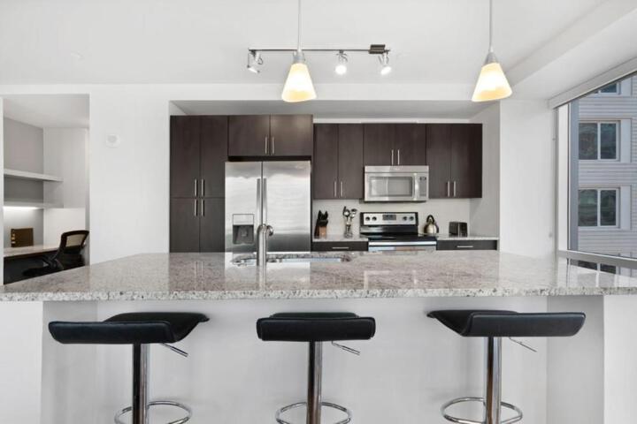 Global Luxury Suites at Boston Seaport