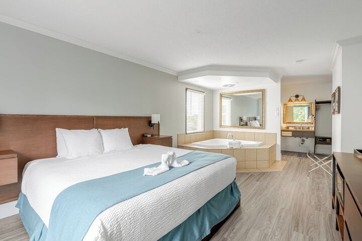 Ramada by Wyndham Surrey / Langley
