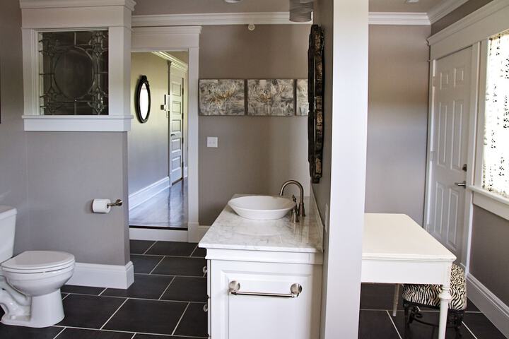Wishmaker House B & B