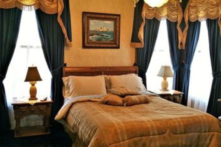 Herrold on Hill Bed and Breakfast