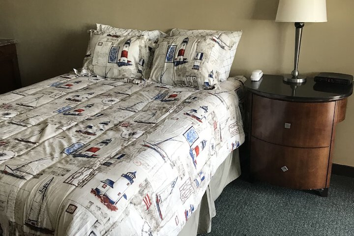 Room 44 of 105