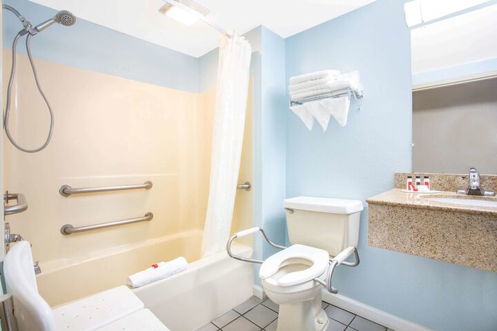 Room 3 of 14