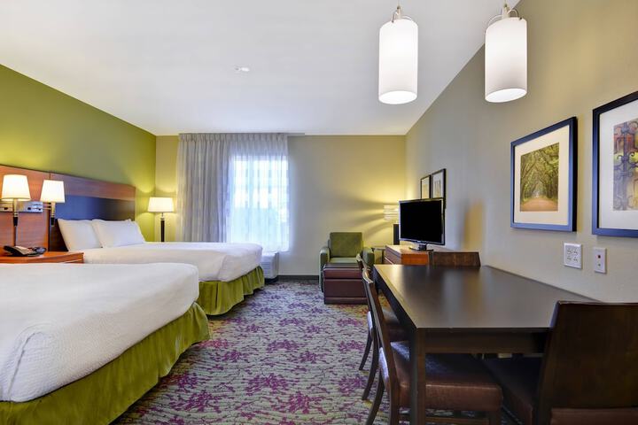 Room 18 of 38