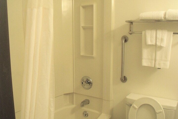 Room 22 of 45