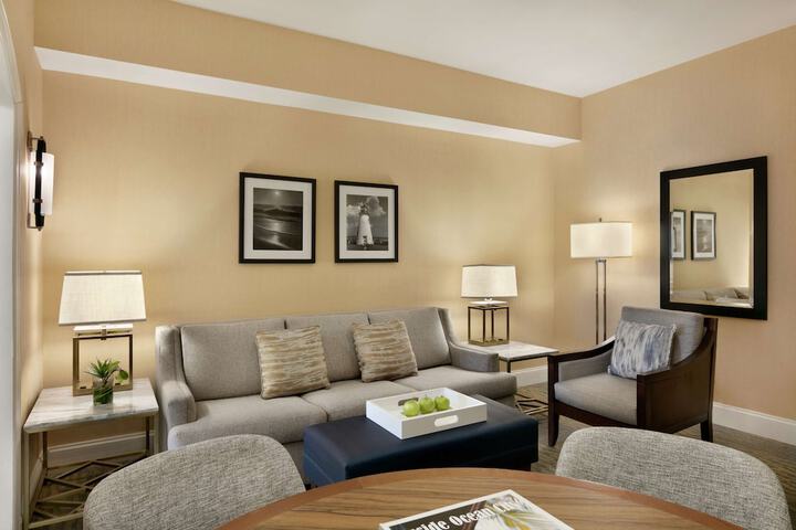 Hilton Ocean City Oceanfront Suites