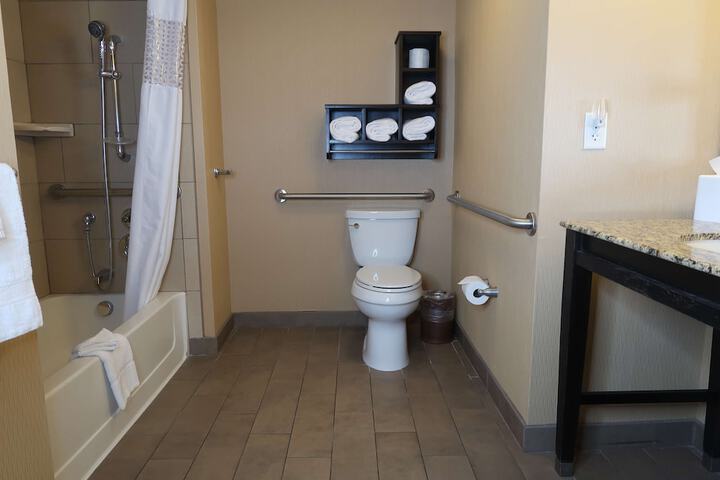 Hampton Inn & Suites Salinas