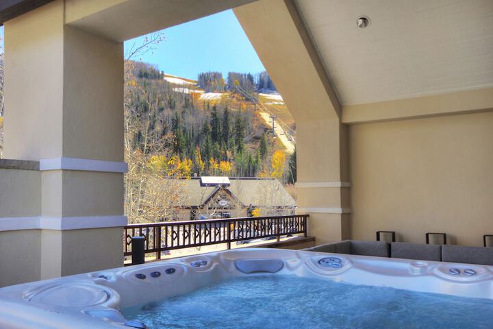 The Lodge at Vail a RockResort by Vail Resorts