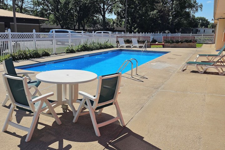Pool 5 of 48