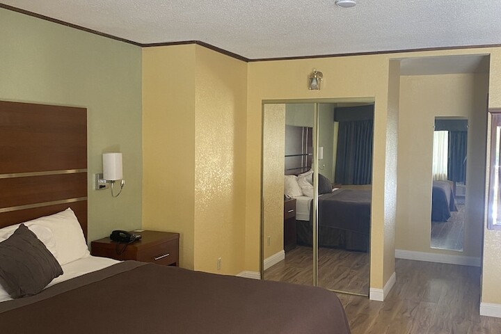 Room 29 of 44