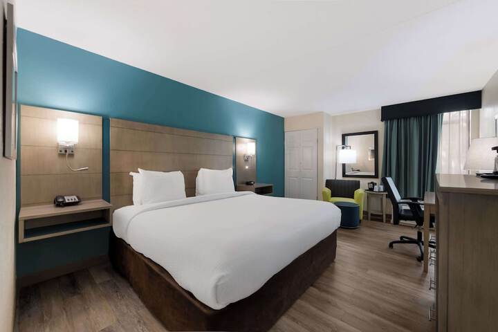 Room 18 of 26