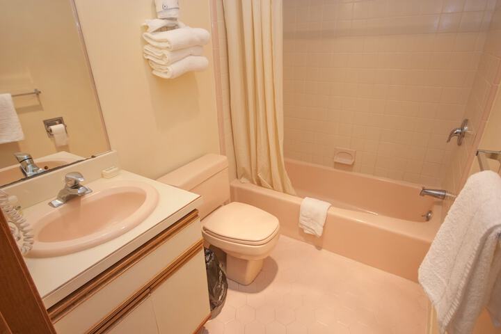 Room 9 of 22