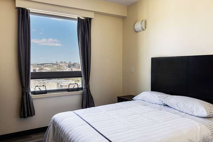 Room 13 of 17