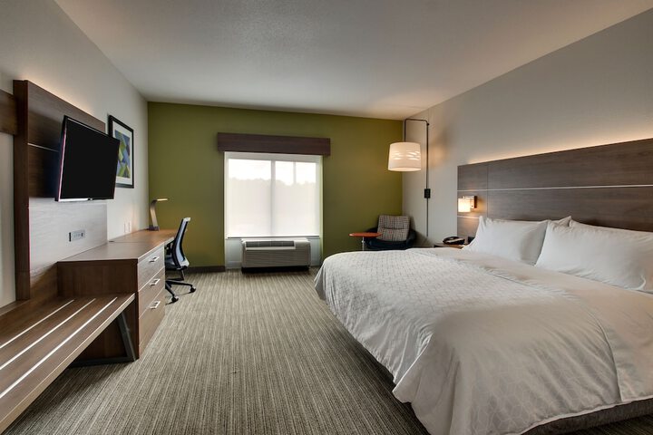 Room 42 of 61