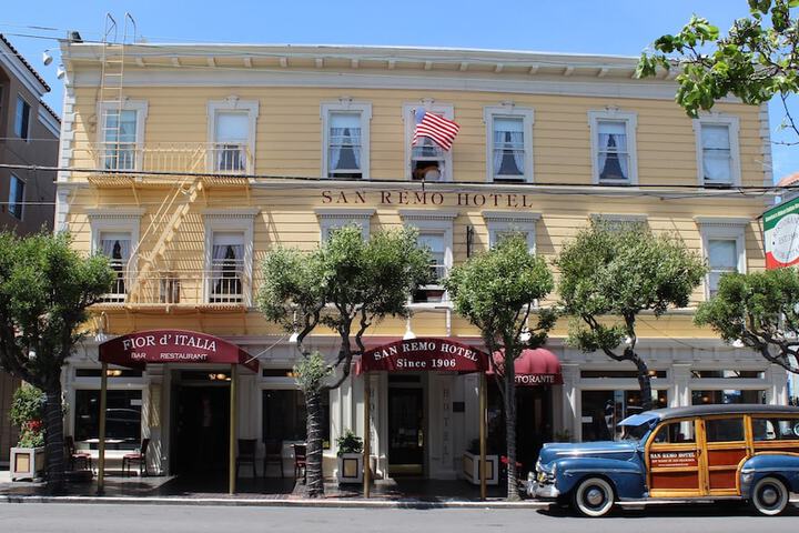 Hotel 2 of 82