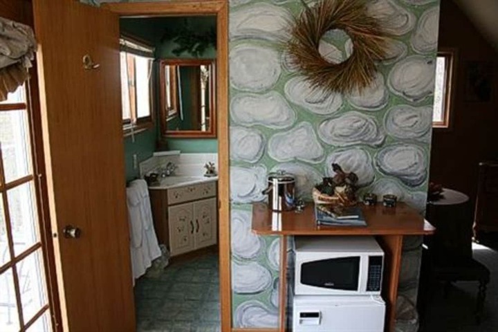 Room 28 of 56