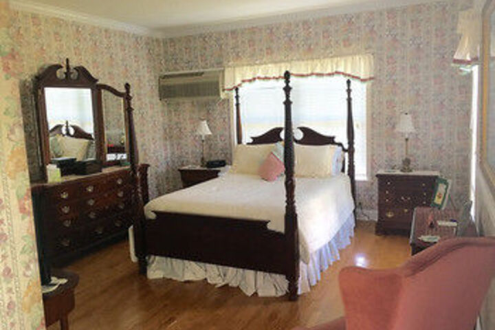 Earlystown Manor Bed & Breakfast