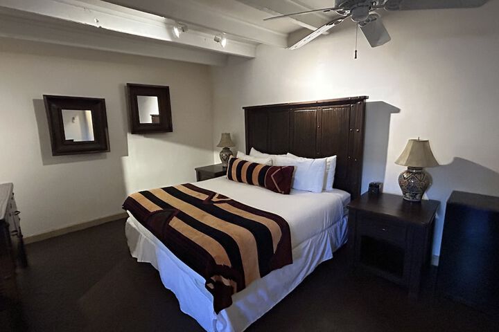 Room 49 of 75
