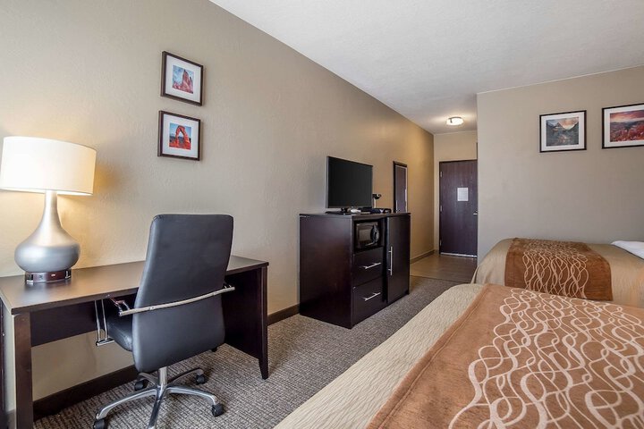 Comfort Inn & Suites Vernal - National Monument Area