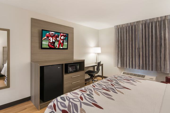 Room 19 of 35