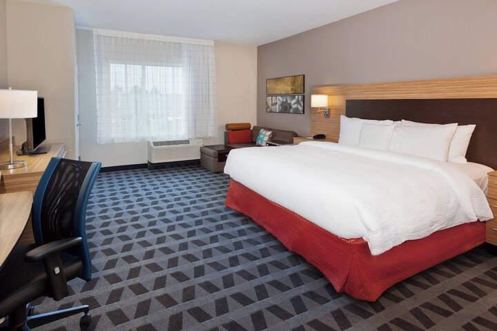 Room 20 of 33