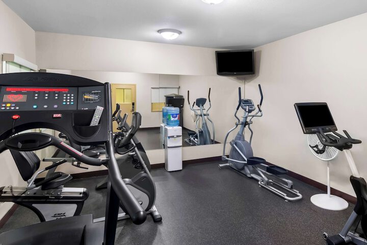 Best Western Plus Osoyoos Hotel & Suites