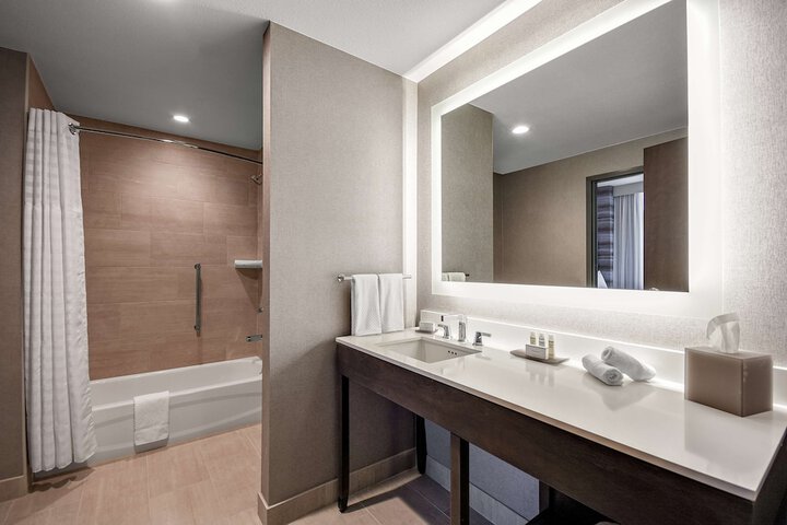 Room 10 of 57