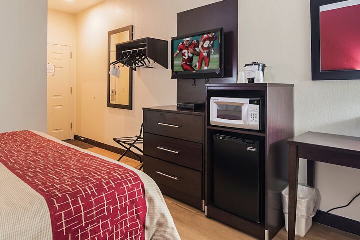 Room 11 of 31
