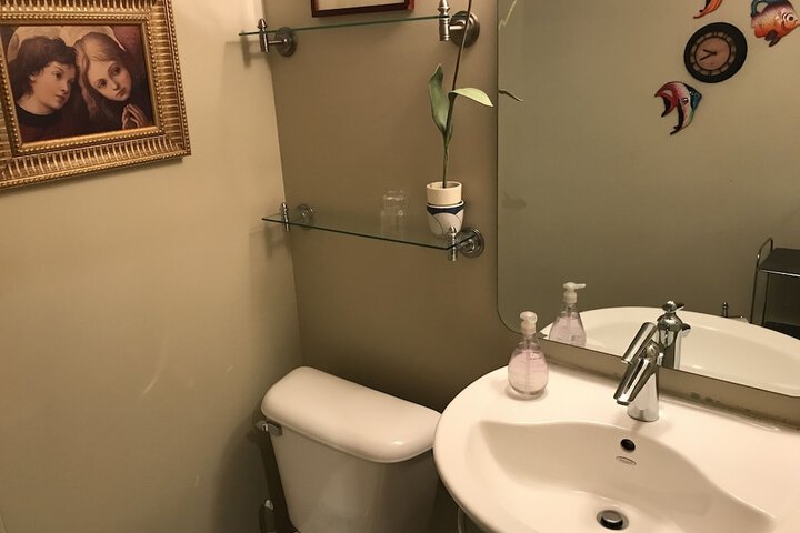 Room 6 of 36
