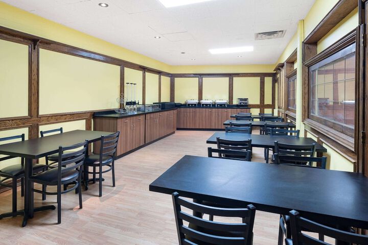 Travelodge by Wyndham Fort St. John