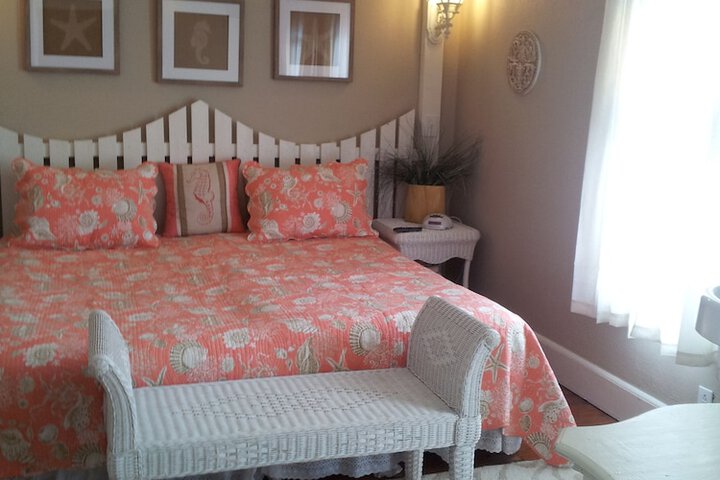 Island Guest House B & B