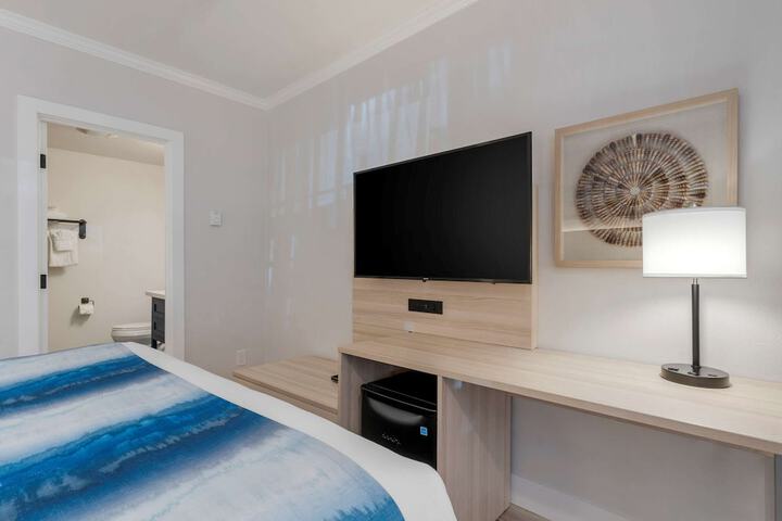 Room 36 of 65