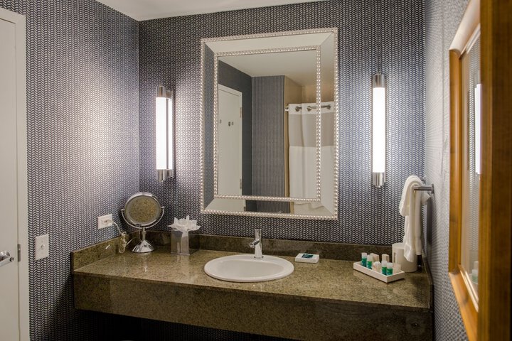 Room 15 of 35