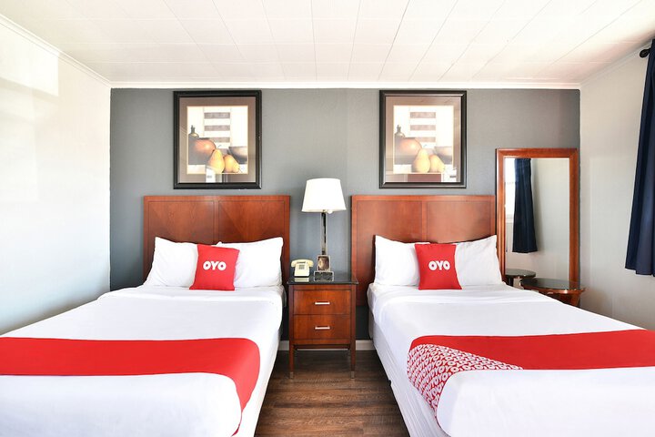 Room 25 of 43