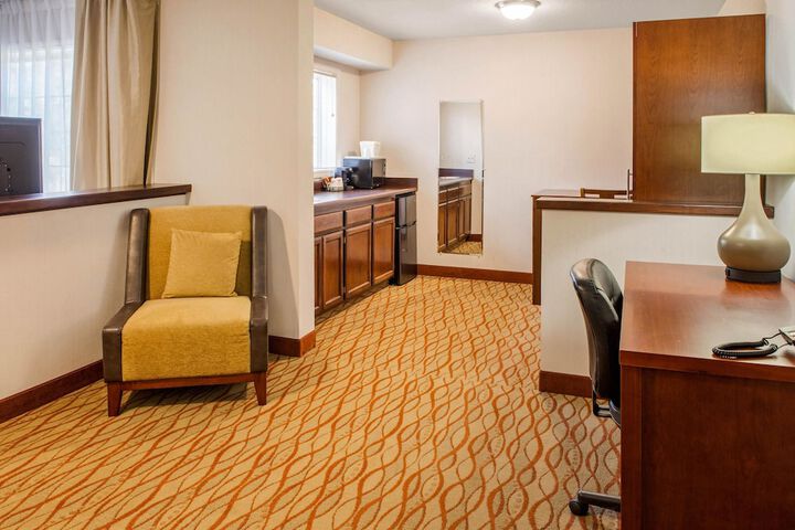 Room 62 of 85