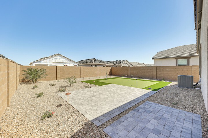 Maricopa Home w / Putting Green & Covered Patio!