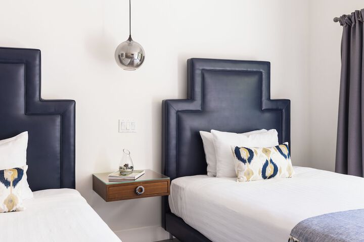 Room 14 of 45