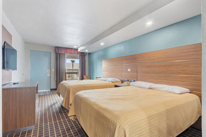 Room 20 of 25