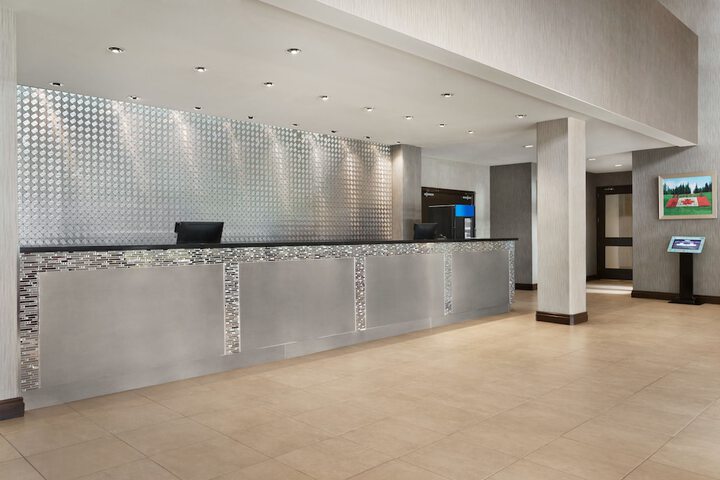 Ramada by Wyndham Belleville Harbourview Conference Centre