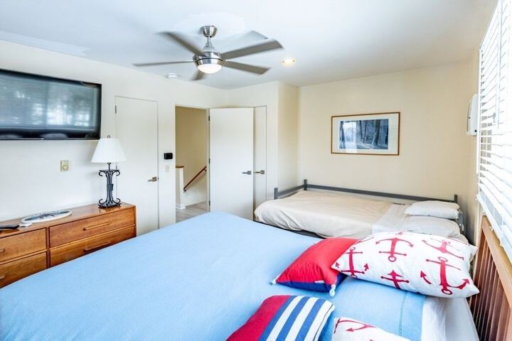 Telemark 5 4 Bedroom Condo by RedAwning