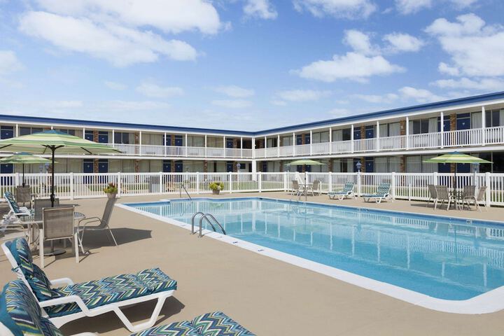 Pool 5 of 28