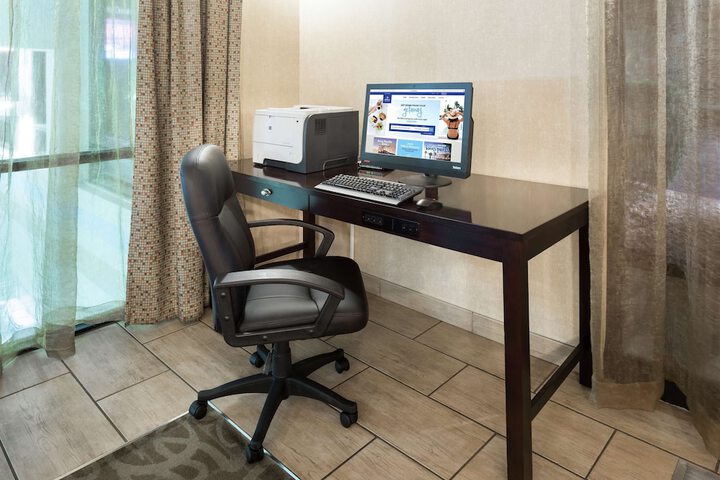 Business Center 29 of 29