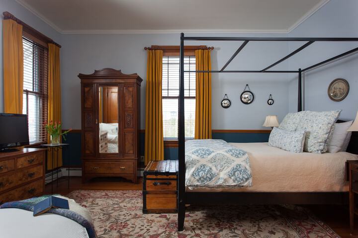 Room 14 of 35