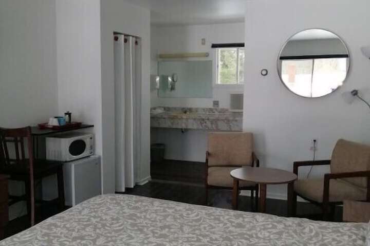 Room 14 of 30