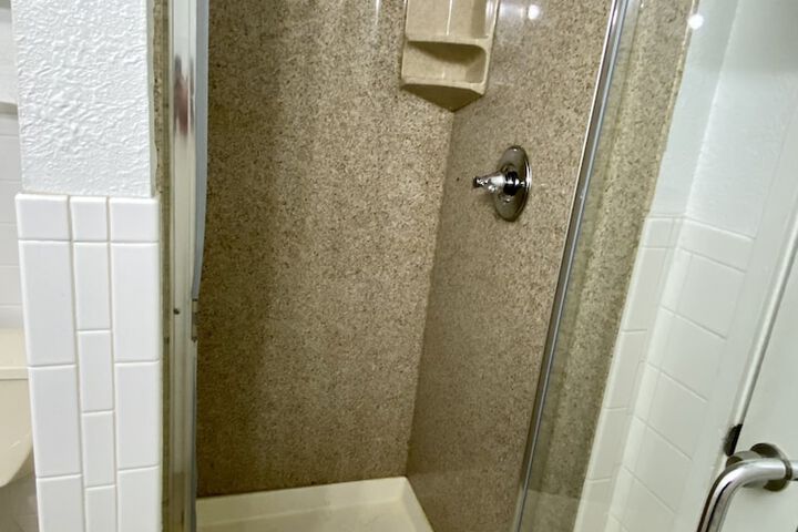 Room 40 of 50