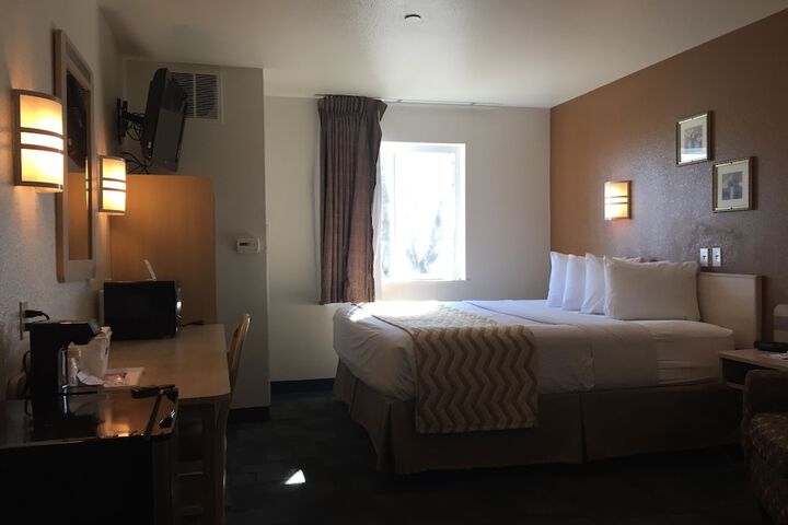 Room 32 of 56
