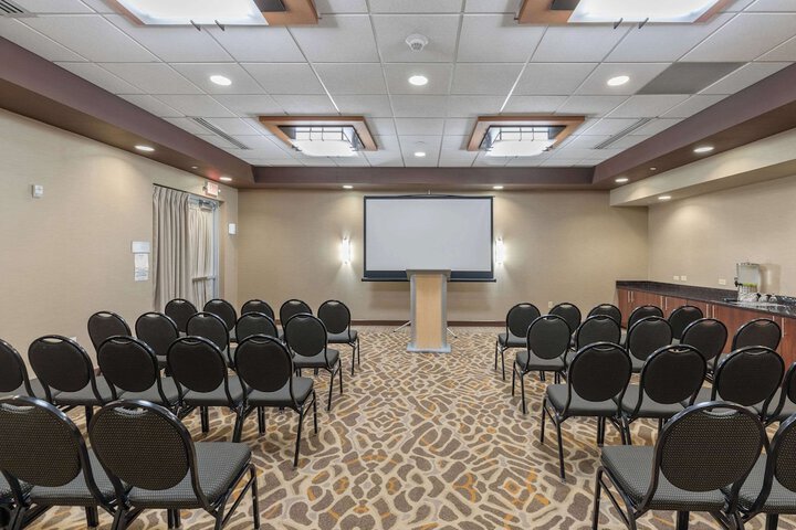 Cambria Hotel Plano Frisco